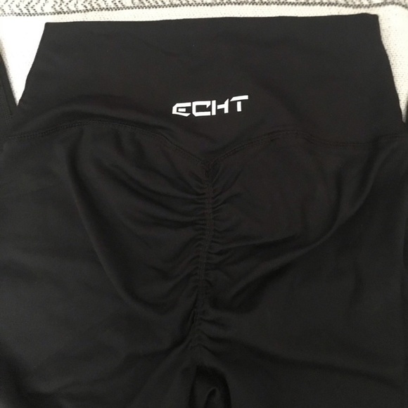 *SOLD* ECHT Scrunch Butt Leggings - Picture 3 of 5